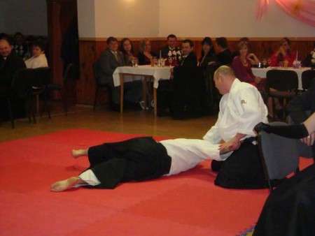 chudák boll stále na zemi.JPG